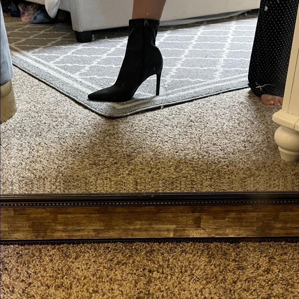 Elegant Black Women's Ankle Boots - Picture 8 of 11